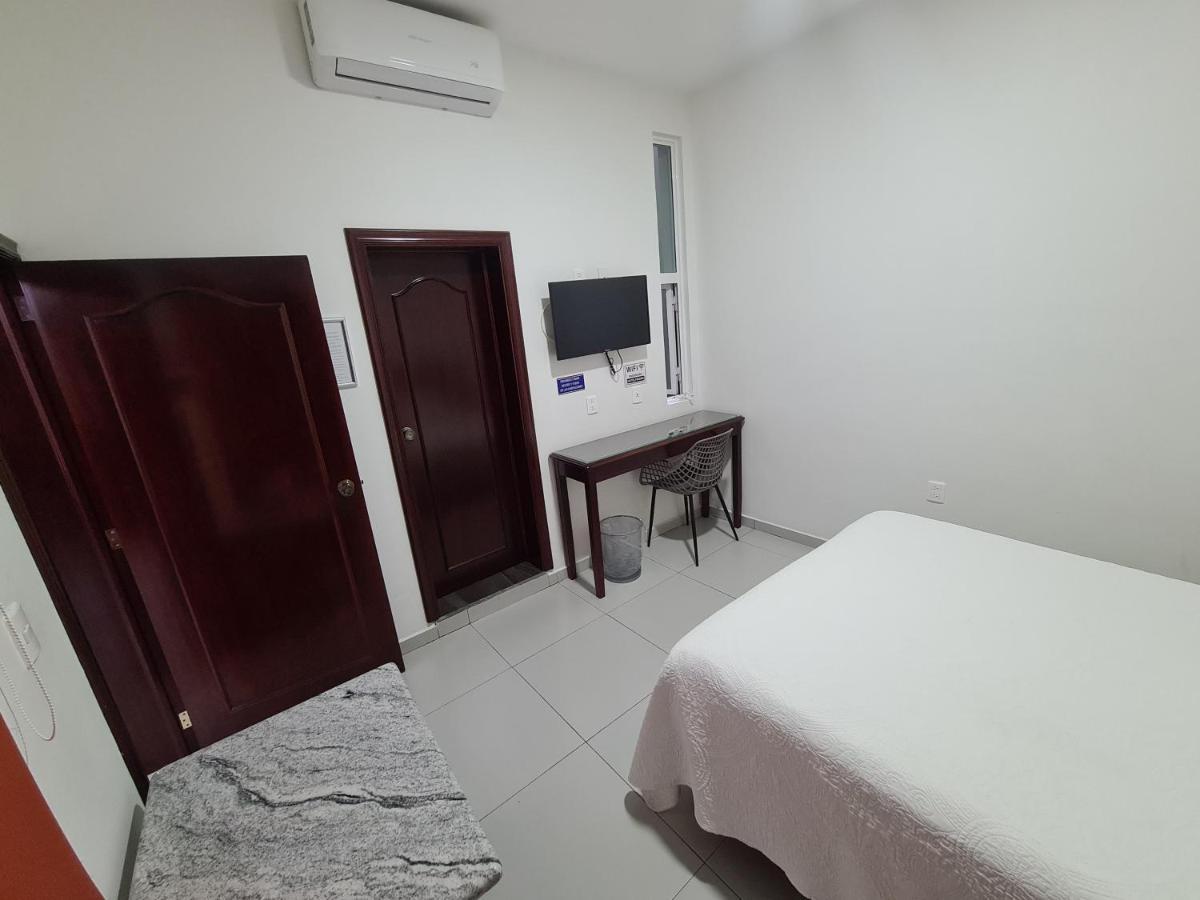 Hotel Fina Inn La Barca Bagian luar foto