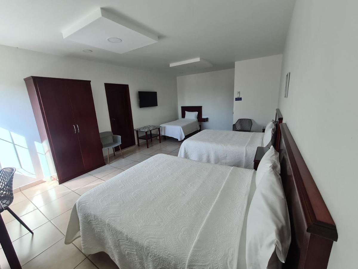 Hotel Fina Inn La Barca Bagian luar foto