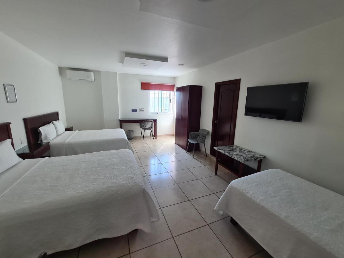 Hotel Fina Inn La Barca Bagian luar foto